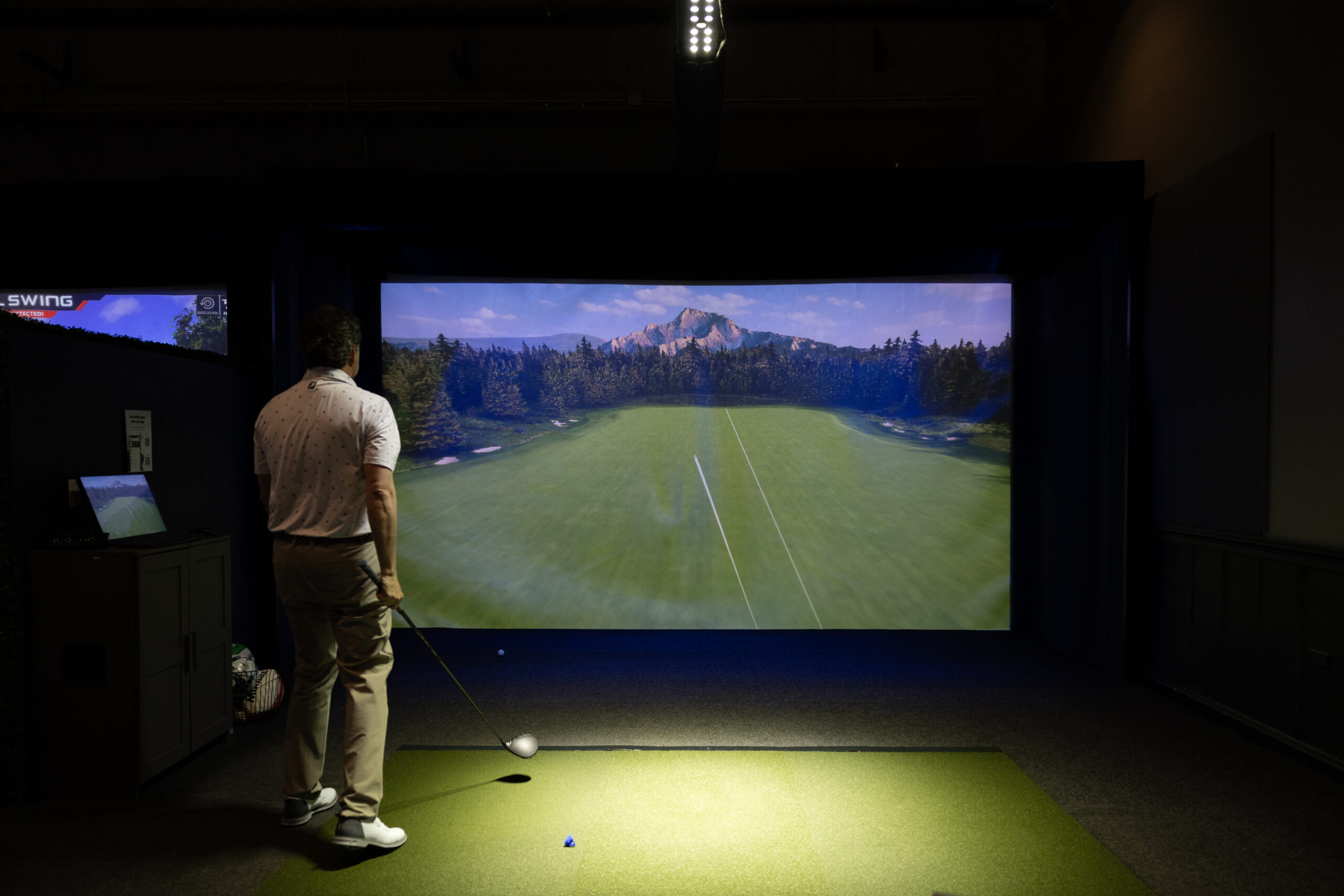Indoor Driving Range